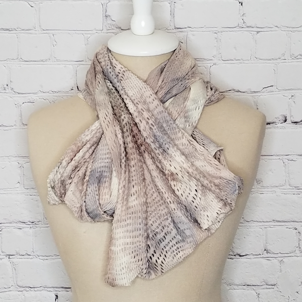 Miss Me Infinity Scarf Lazer Cut NWT Buckle